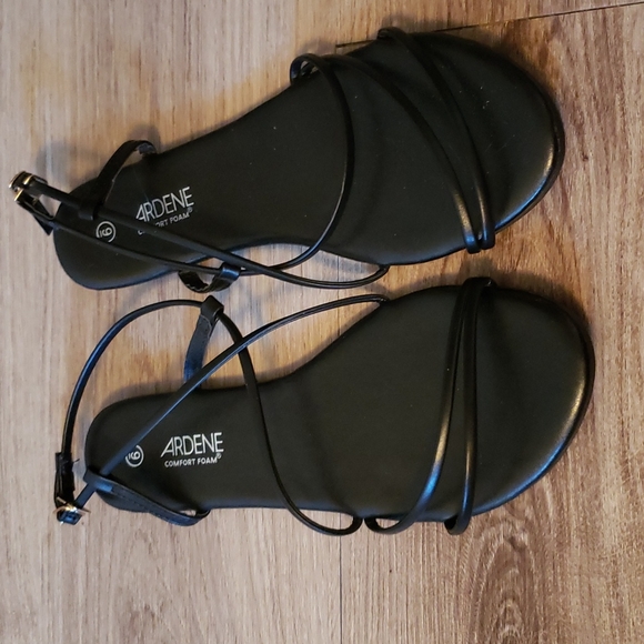 Ardene Shoes - Ardene Strapy Sandals